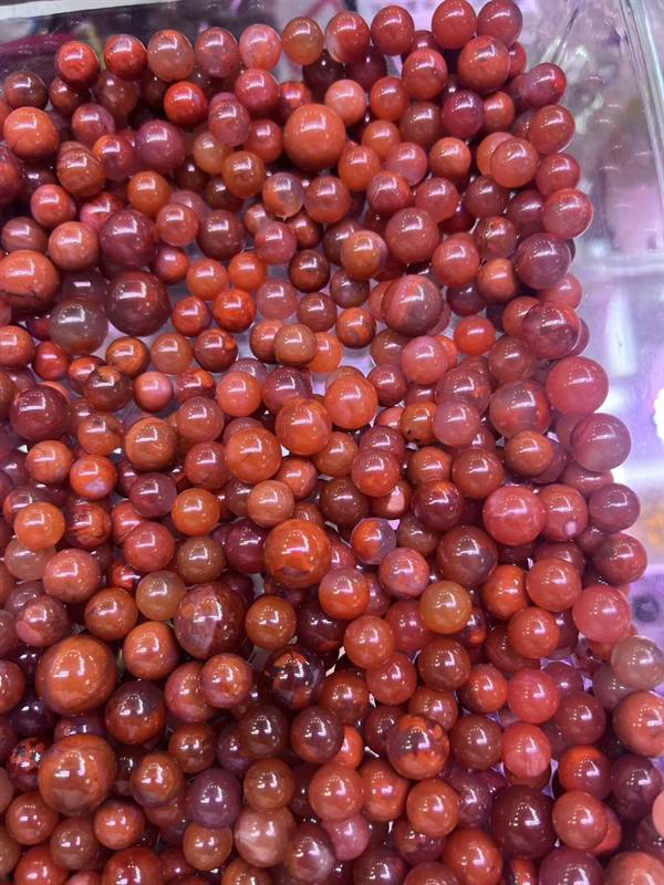 Nanhong agate beads from a production lot